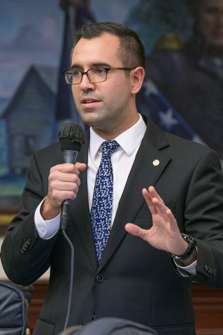 Photo of Representative Juan Alfonso Fernandez-Barquin