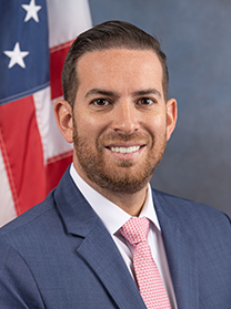 Photo of Representative Daniel Perez